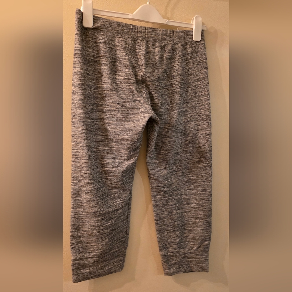 GAP Heathered Gray Women's‎ Capris (Size Medium) - Picture 4 of 16